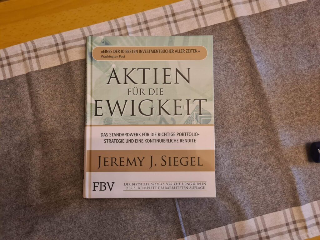 Bild zeigt das Buch "Aktien für die Ewigkeit"